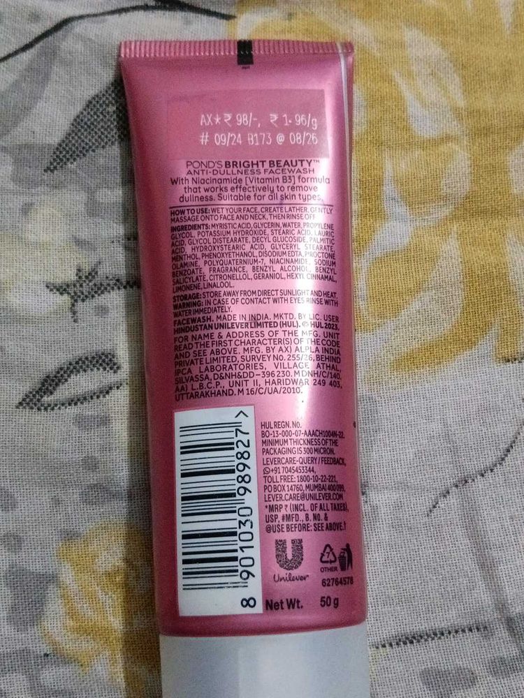 Pond&#39;s Face Wash