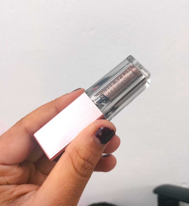 Swiss Beauty Liquid Eyeshadow