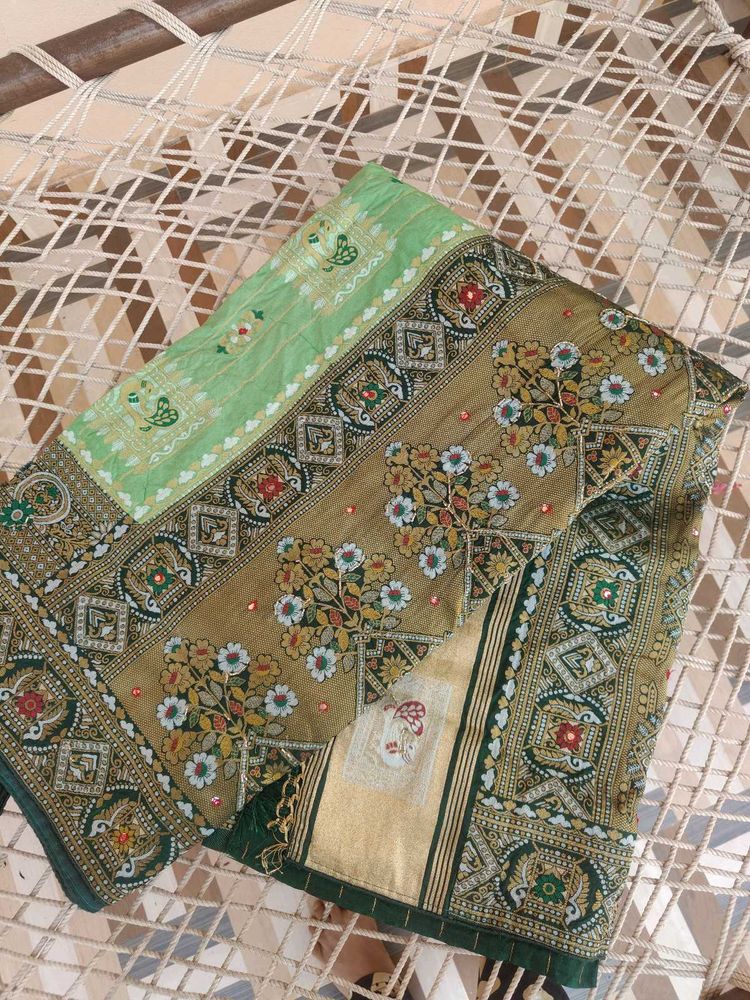 Elegant pashmina silk Saree