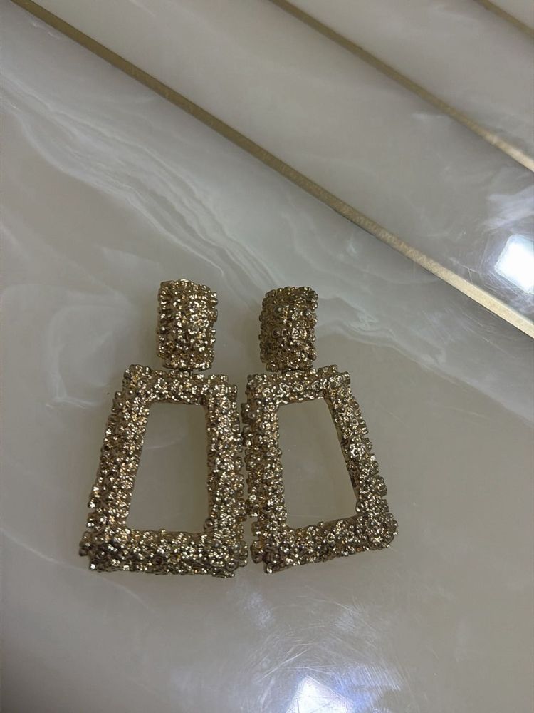 Golden Square Earrings