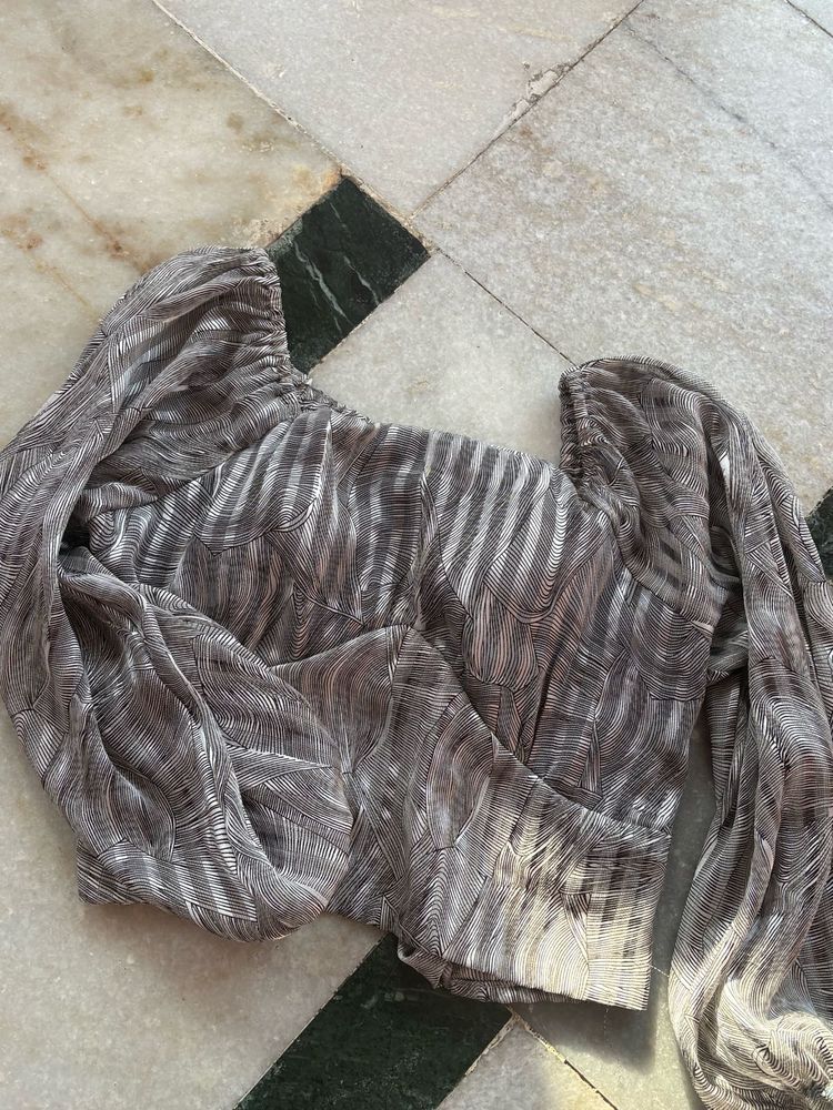 Stylish Patterned Top