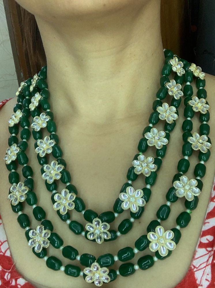 Emerald Green Floral Necklace