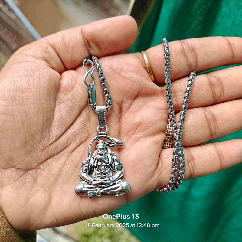 Hanuman Pendant With Box Chain