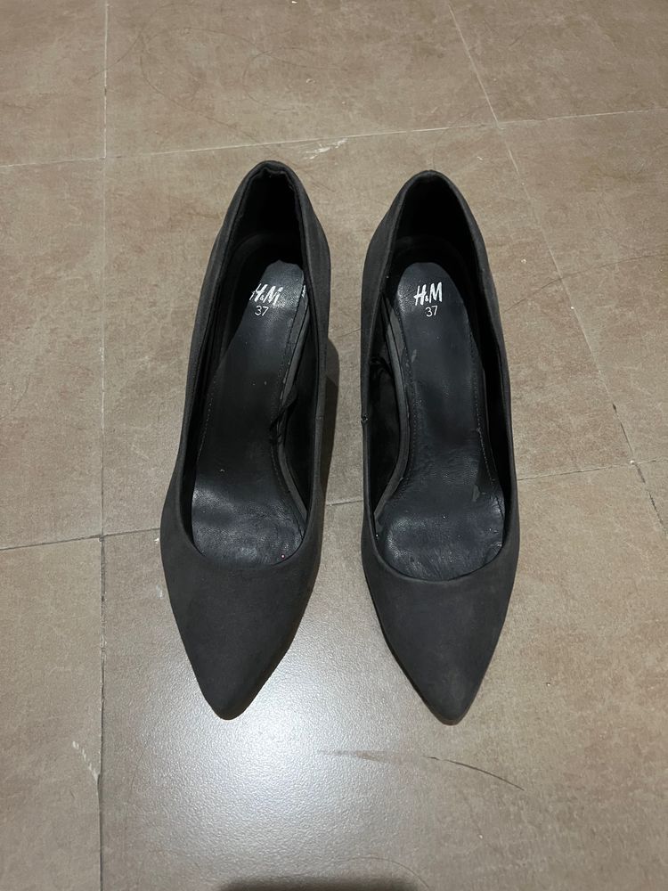 H&amp;M Grey Suede Heels