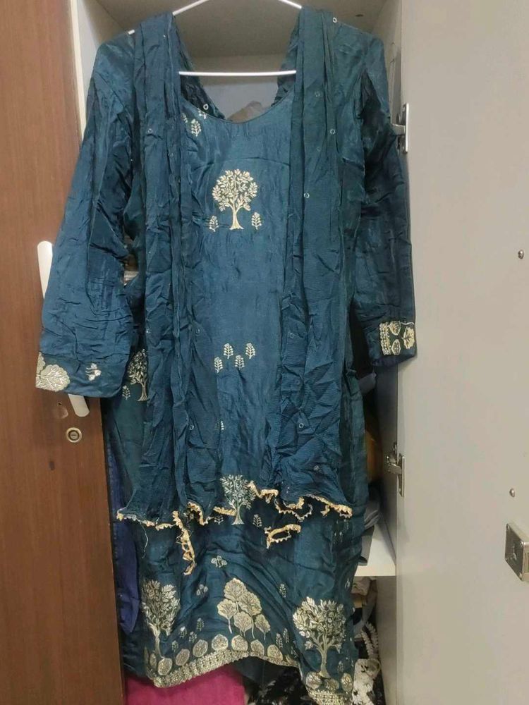 Clearance Sale✨Teal Embroidered Salwar Kameez