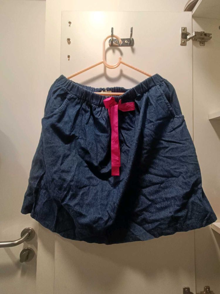 Cute Denim Skirt with Pink Ribbon