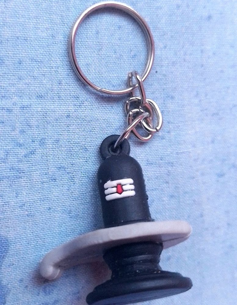 SHIVLING KEYCHAIN IN GOOD CONDITION