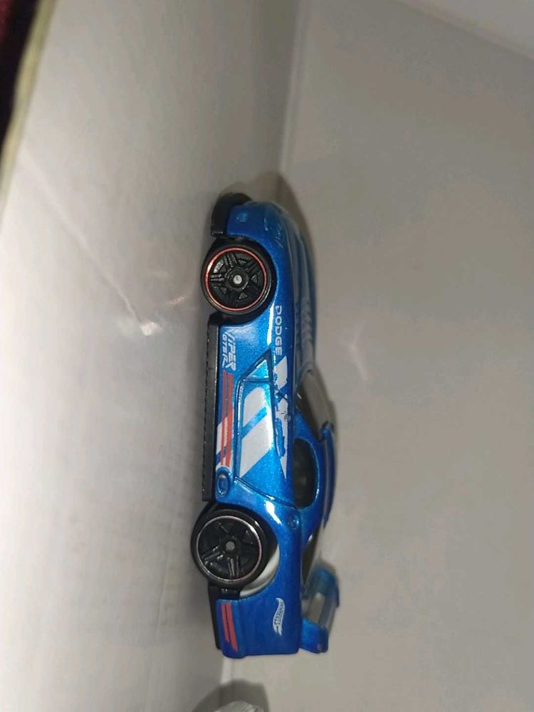 Dodge Viper Hot Wheels Car(little strach)