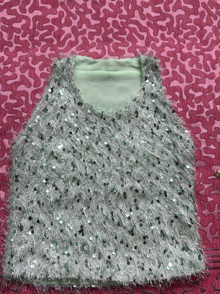 Sleeveless Unisex Girl Tunic For 11-12 Yrs