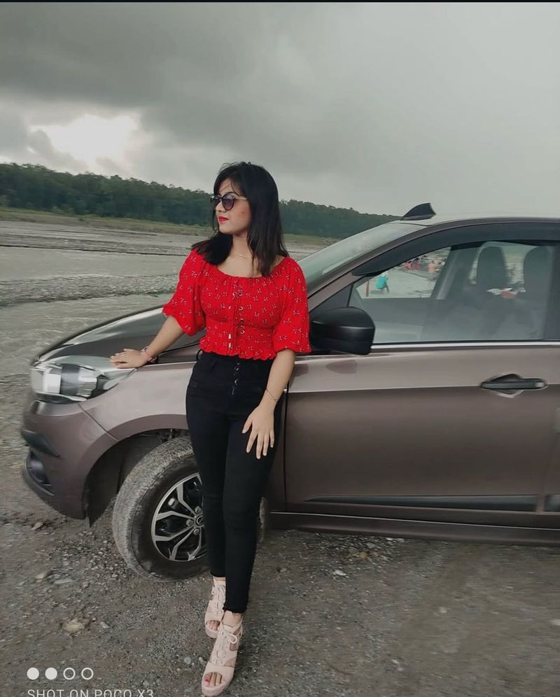 Women Red Off shoulder Top ❤️