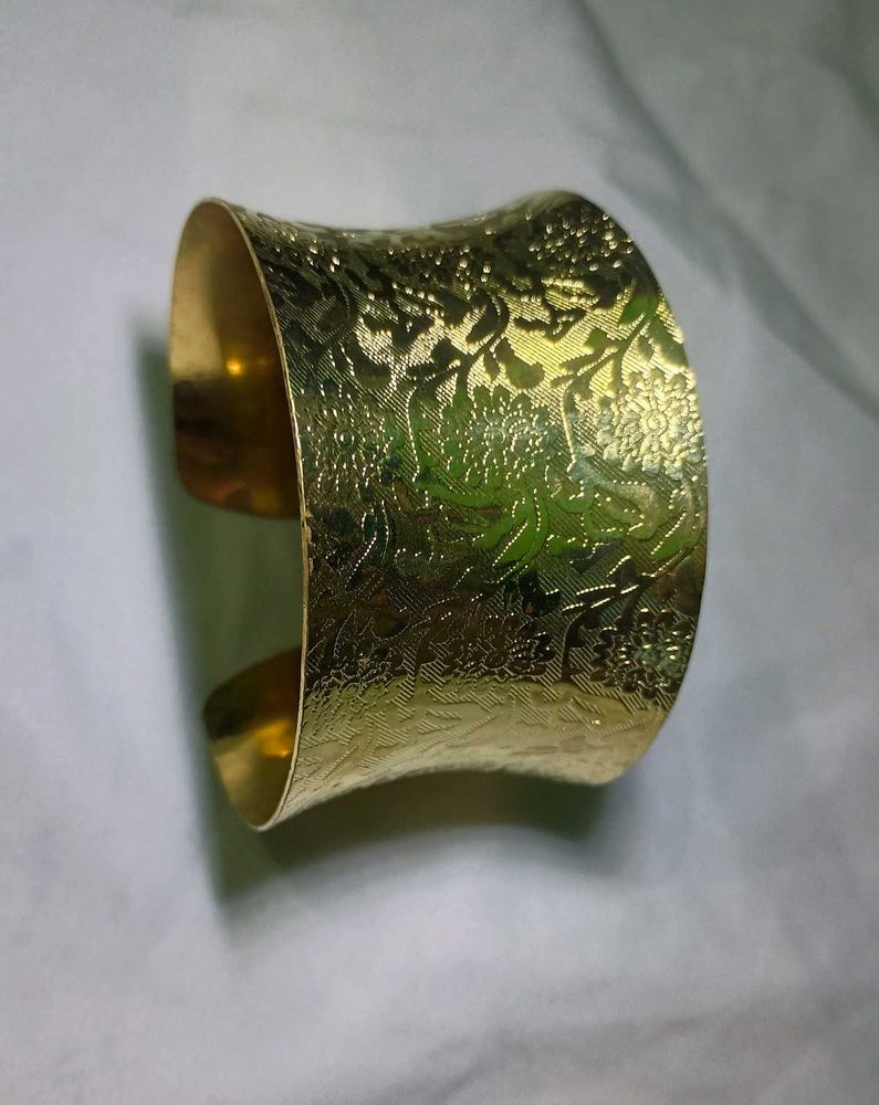 NEW adjustable chunky gold bracelet western floral