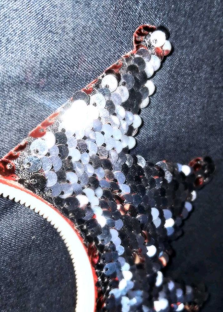 A Color Changing Hairband