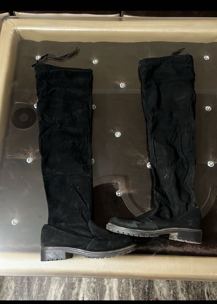 Long Boots..!