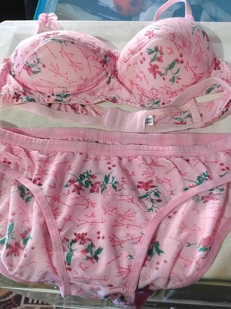 Floral Lingerie Set