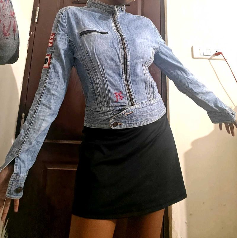 Stylish Japanese-Inspired Denim Jacket