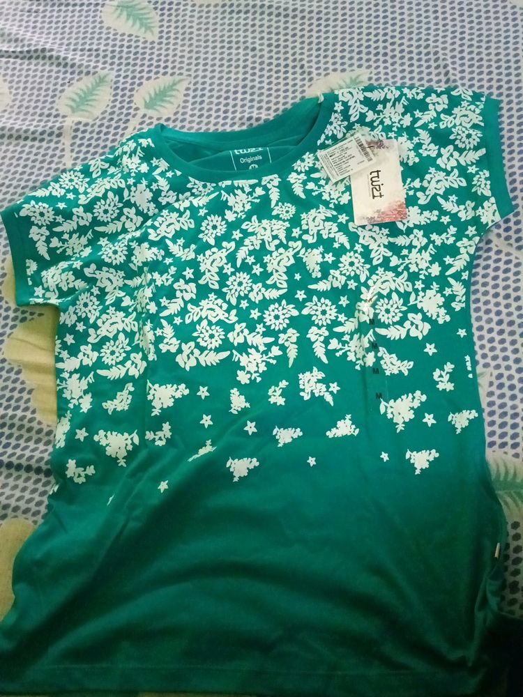 Brand New Cotton Blend Tshirt For Summer 🌞