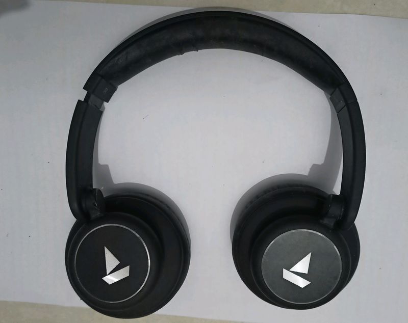 BOAT HEADPHONES