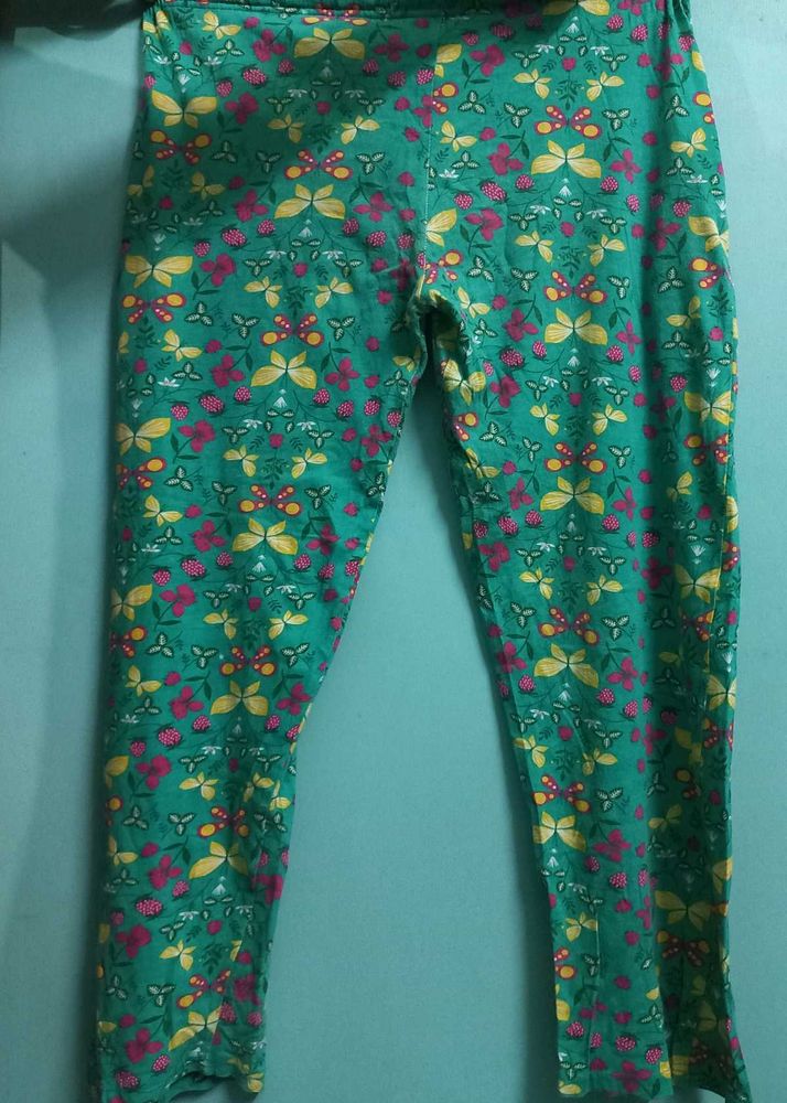 Green Floral Print trousers 🟢