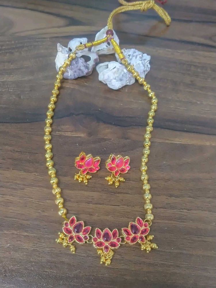 Lotus Necklace Set