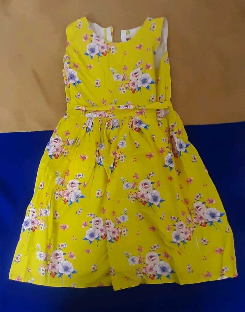 Floral Yellow frock (4-7yrs)