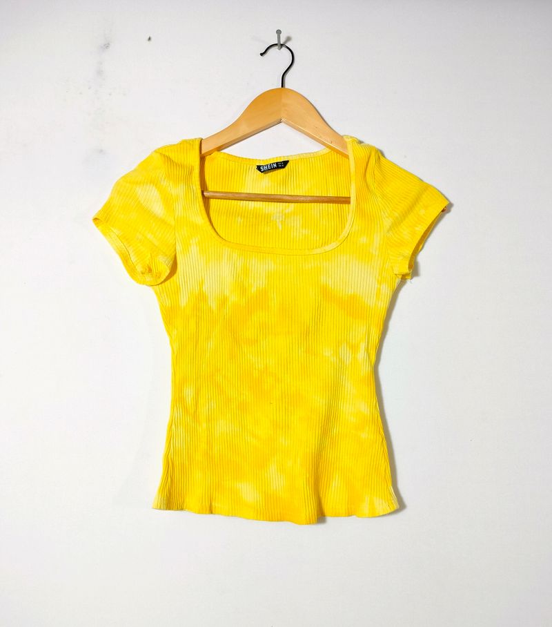Light Yellow Tops (Women&#39;s)