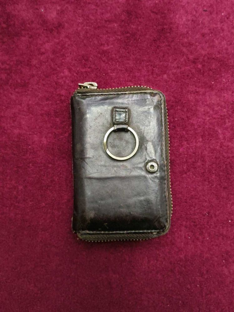 Vintage Leather Zip Wallet
