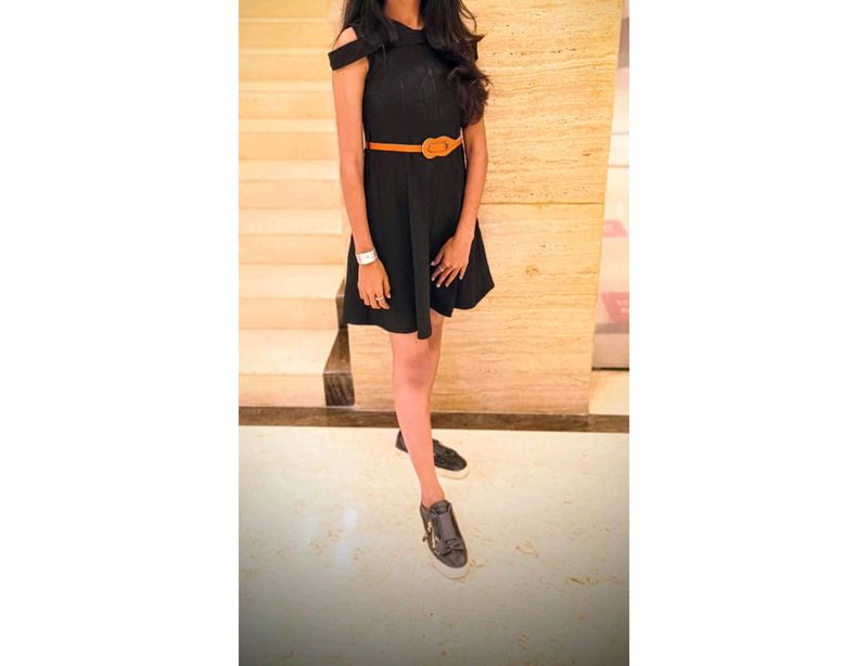 Black 1 Piece