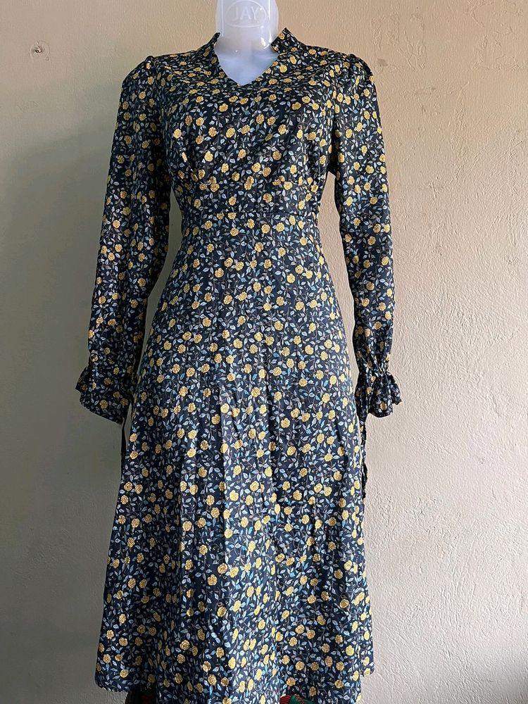 Floral Print Midi Dress 🎀