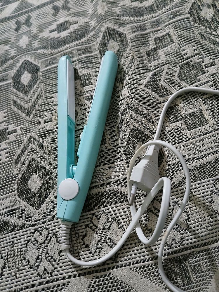 Mini Hair Straightener
