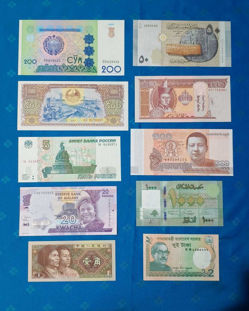 Foreign Currency Collection Notes UNC Condition