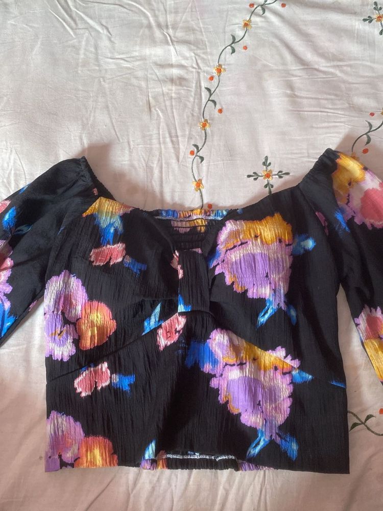 Multicolour Top With Sweetheart Neck♥️