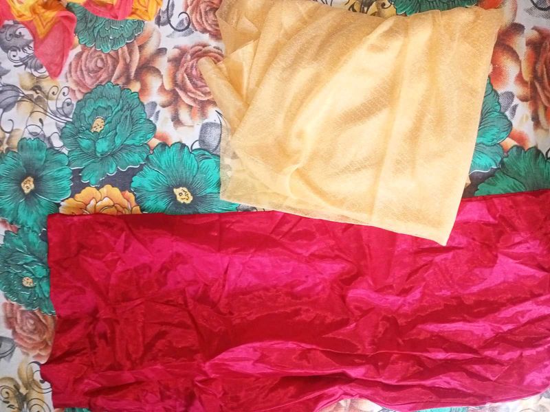 Fabric Bundle - Red &amp; Gold