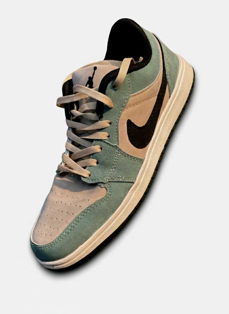 Air Jordan Style Sneakers