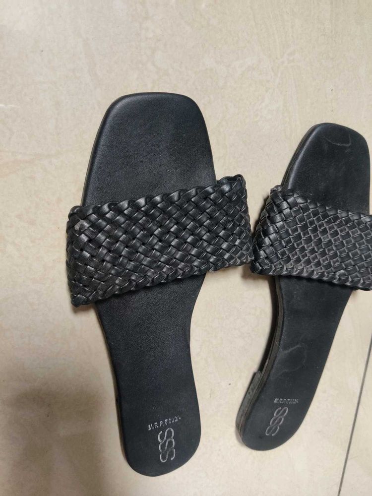 Chic Black Woven Slides