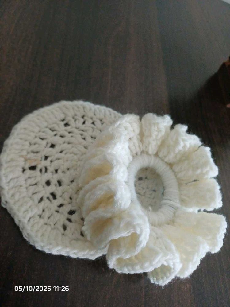 White Knitted Scrunchie