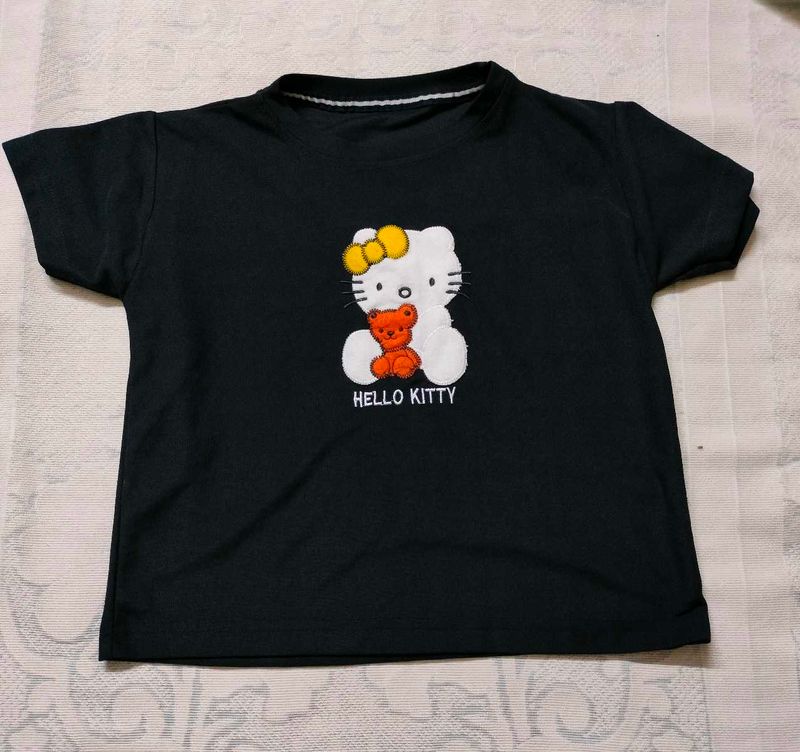 Hello Kitty Fitted Tee