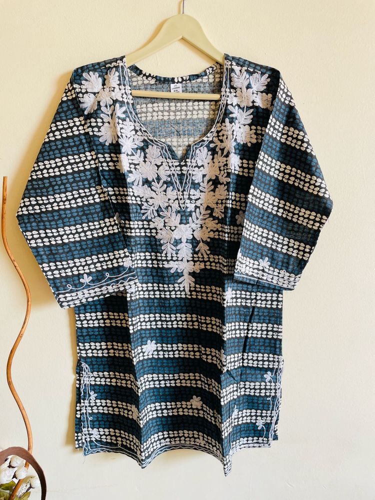 Embroidered Women's Kurta