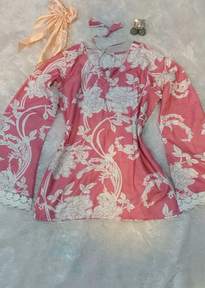 lace detailing short kurti