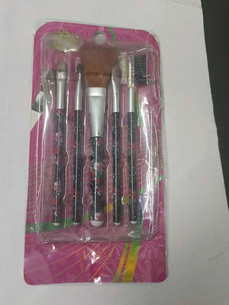 Beauty Makeup Brushes All Types