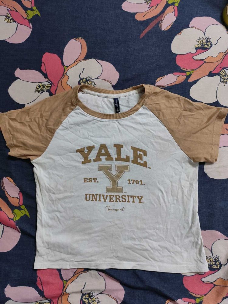 Yale University Tee