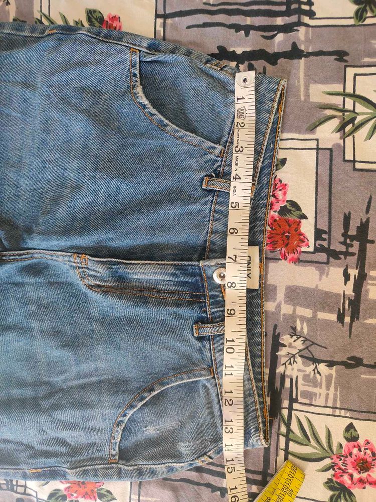 Medium Blue Denim Mom Fit Ankle Length