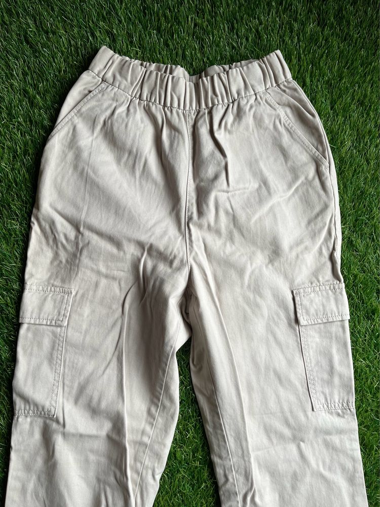 H&amp;M Beige Cargo Pant