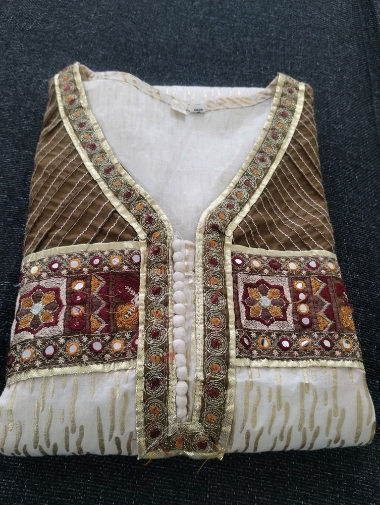 White Casual Wear Kurti