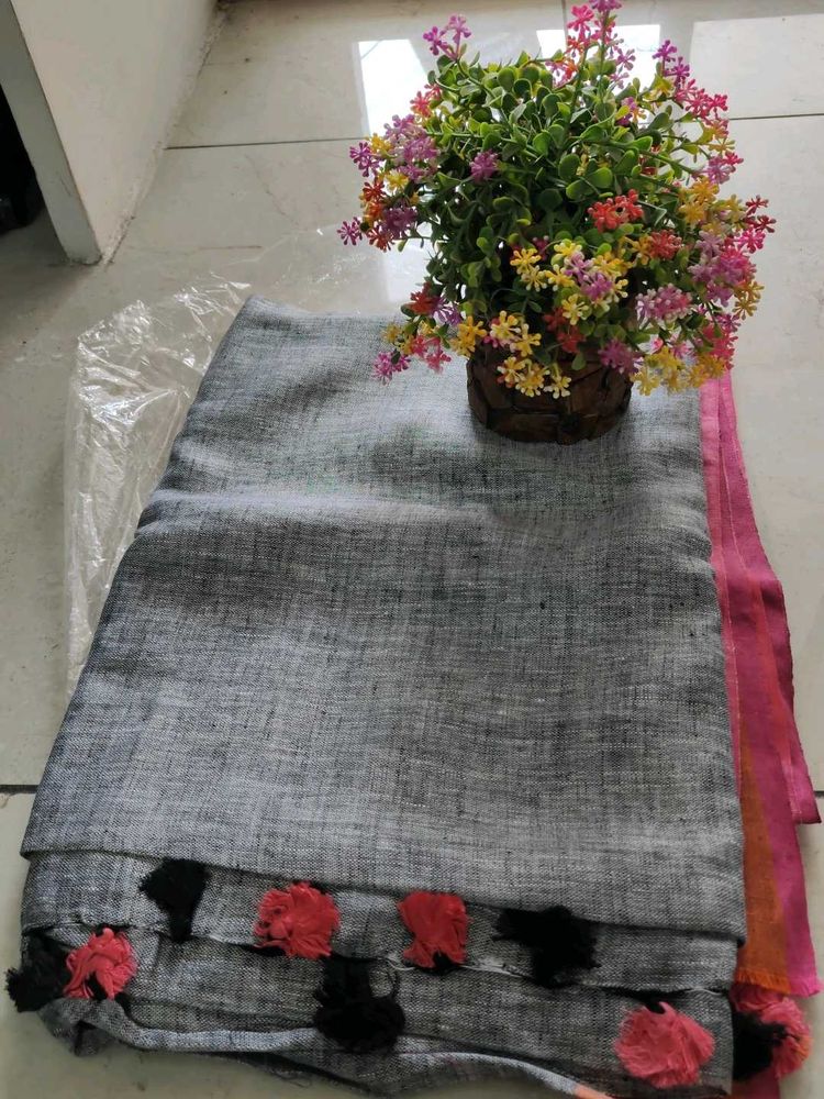 Trending Linen Saree At Half The Price