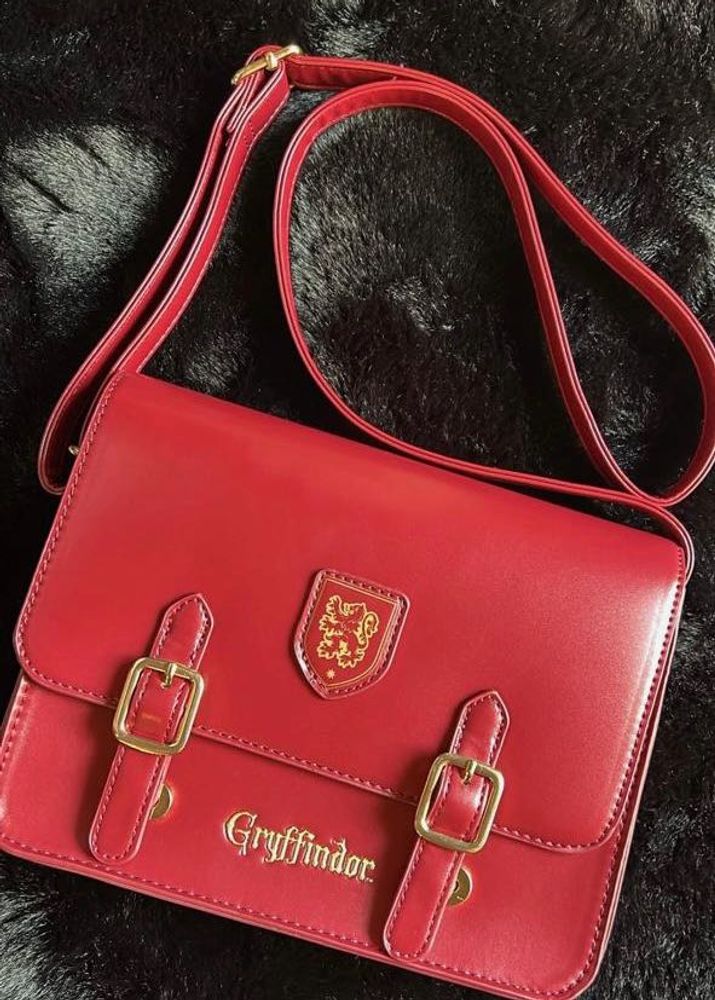 Reserved Purse Miniso Gryffindor