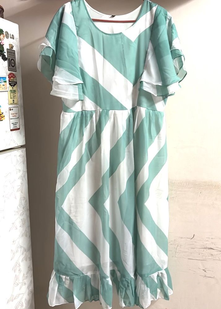 White&amp;sea Green Flowy Dress