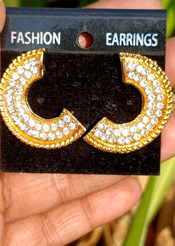 Fashion Earrings - Gold &amp; Rhinestone