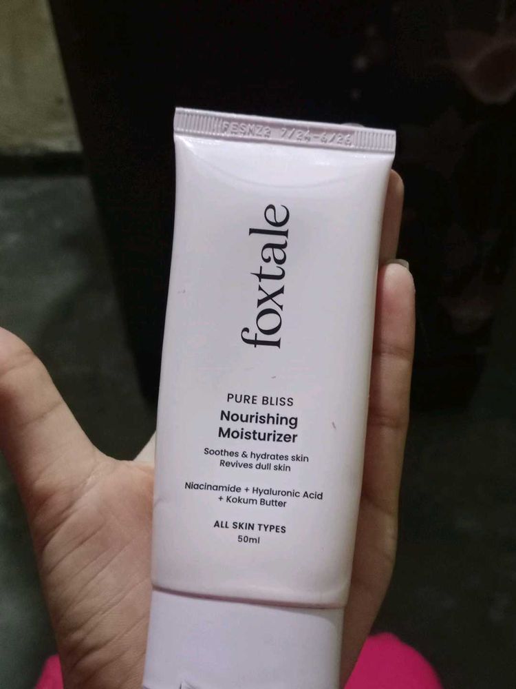 Pure Bliss Nourishing Moisturizer