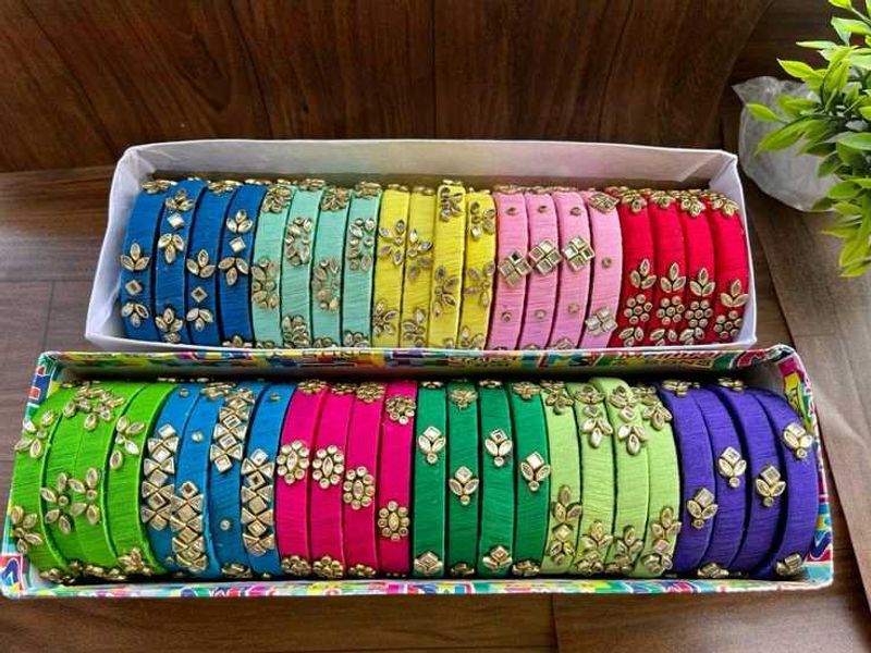 Colorful Bangle Set (Pack Of 5)
