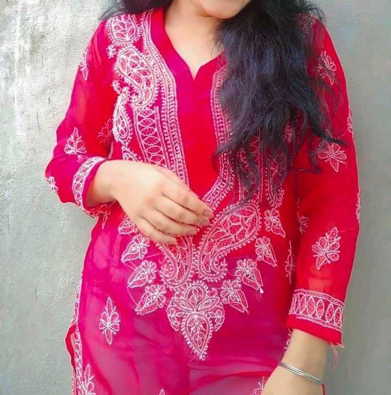 Red Kurti